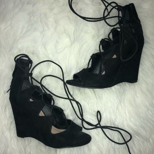 Black Strappy/lace up Heels!